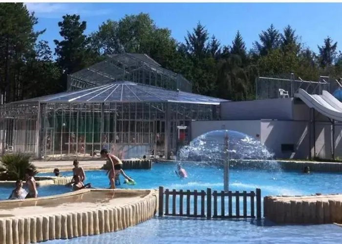 O Coeur D'eden ,2 Mobilhomes L'original Et Le Bo'aime * 피리악-쉬르-메르