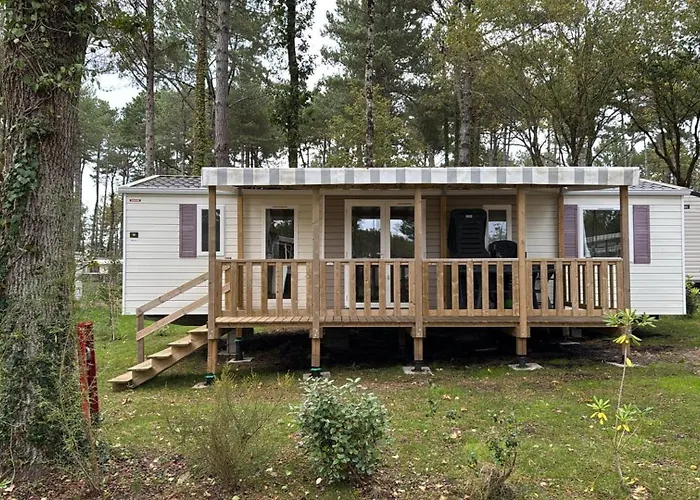 O Coeur D'eden ,2 Mobilhomes L'original Et Le Bo'aime * 피리악-쉬르-메르